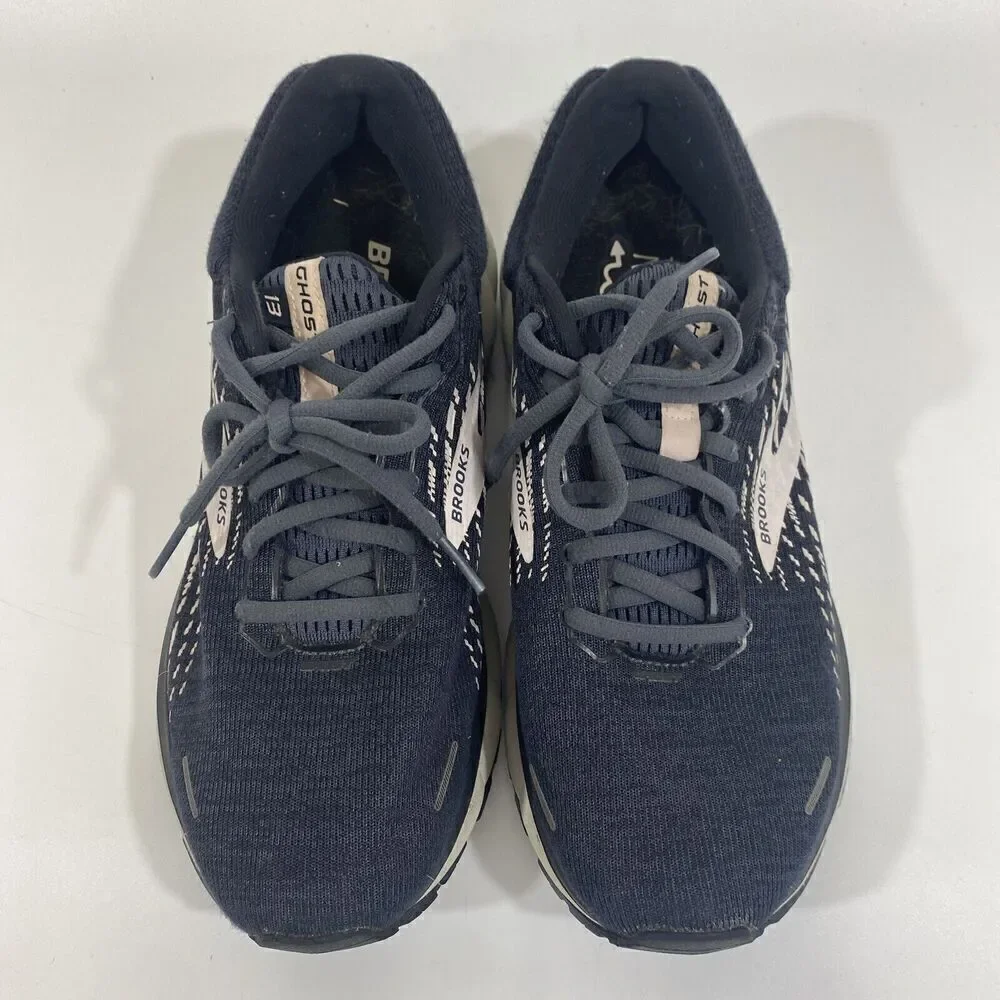 women’s brooks